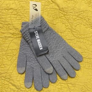 Brand new Steve Madden winter gloves